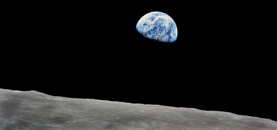 Foto da Terra tirada da lua